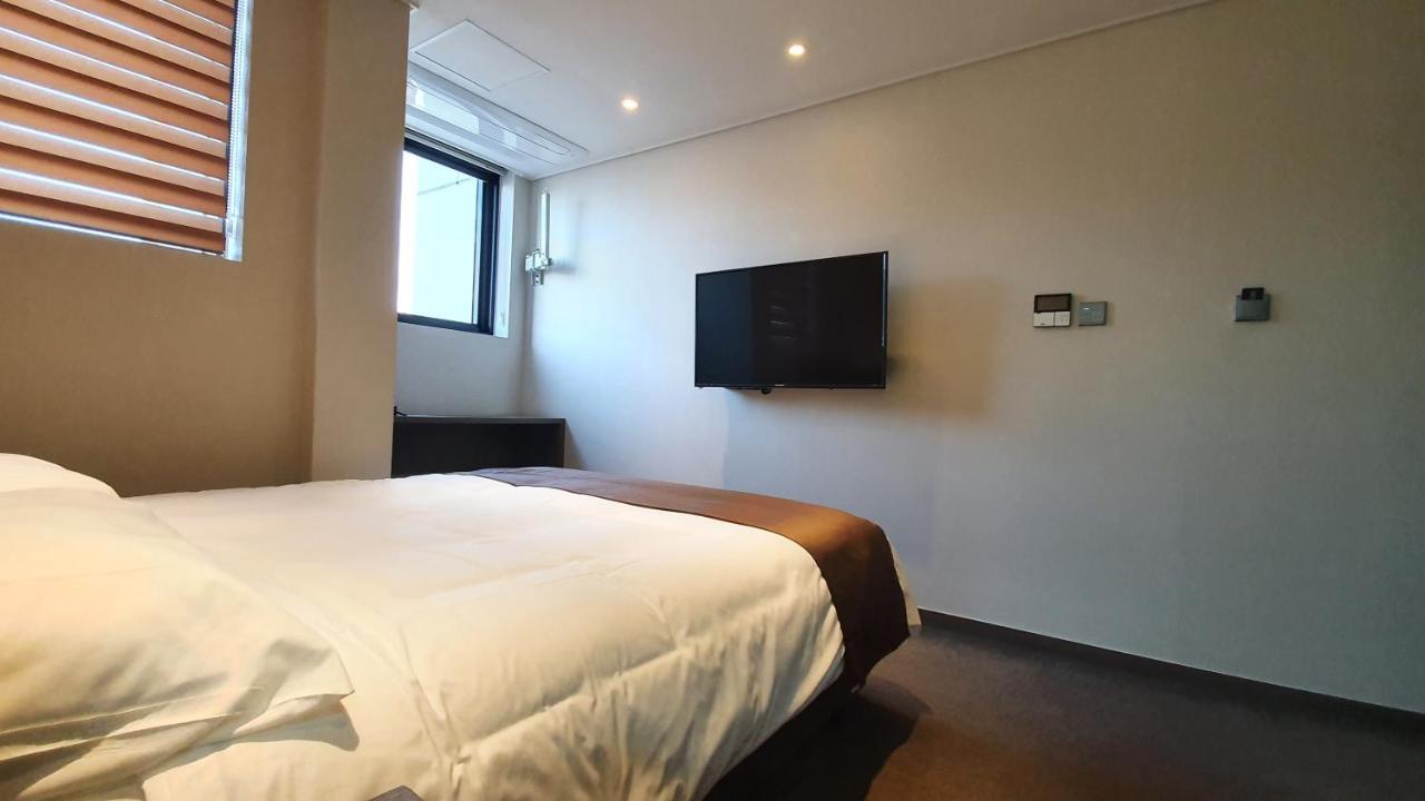 Grandmillions Hotel Seogwipo Bagian luar foto