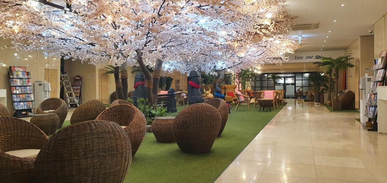 Grandmillions Hotel Seogwipo Bagian luar foto