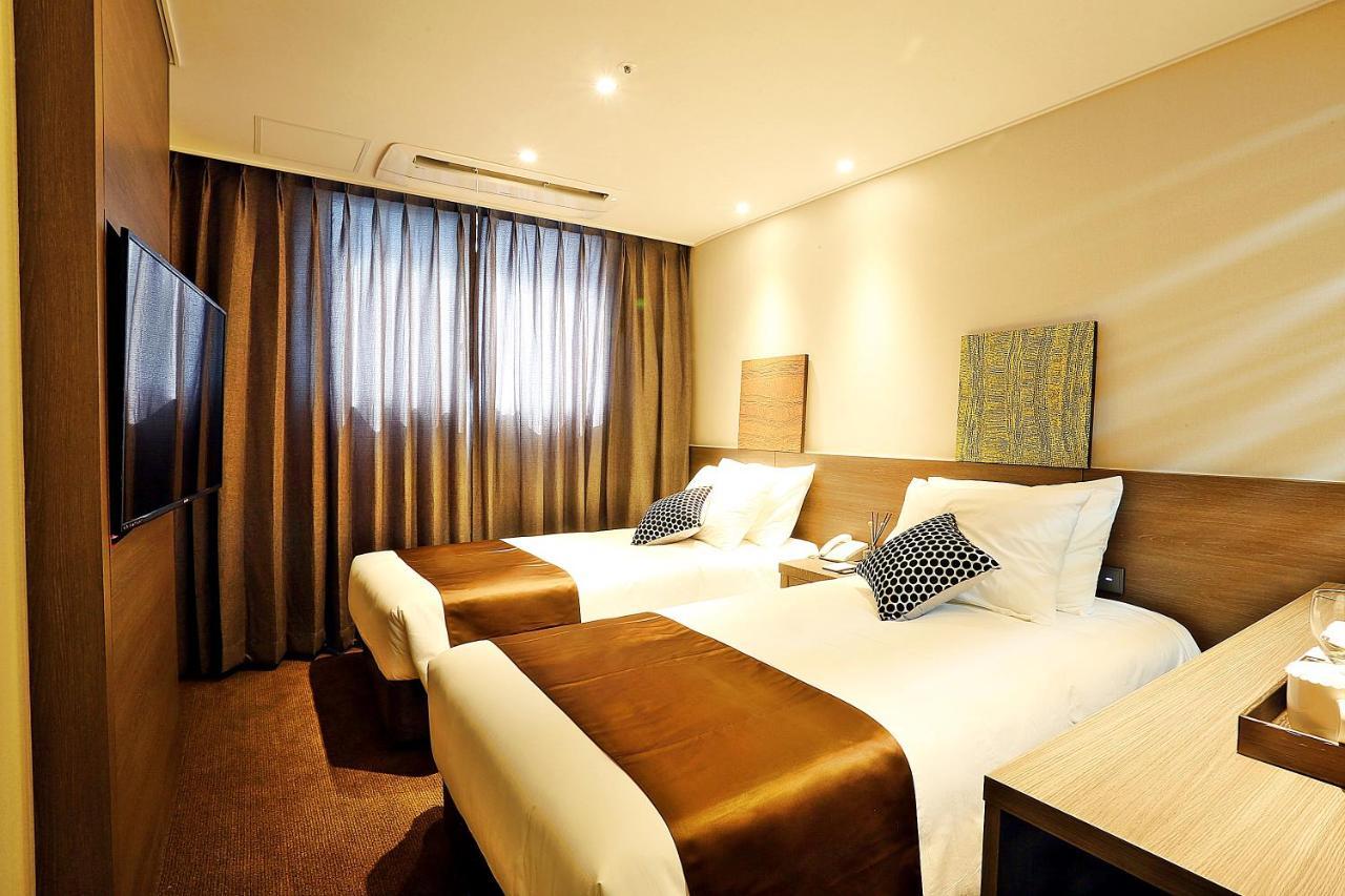Grandmillions Hotel Seogwipo Bagian luar foto