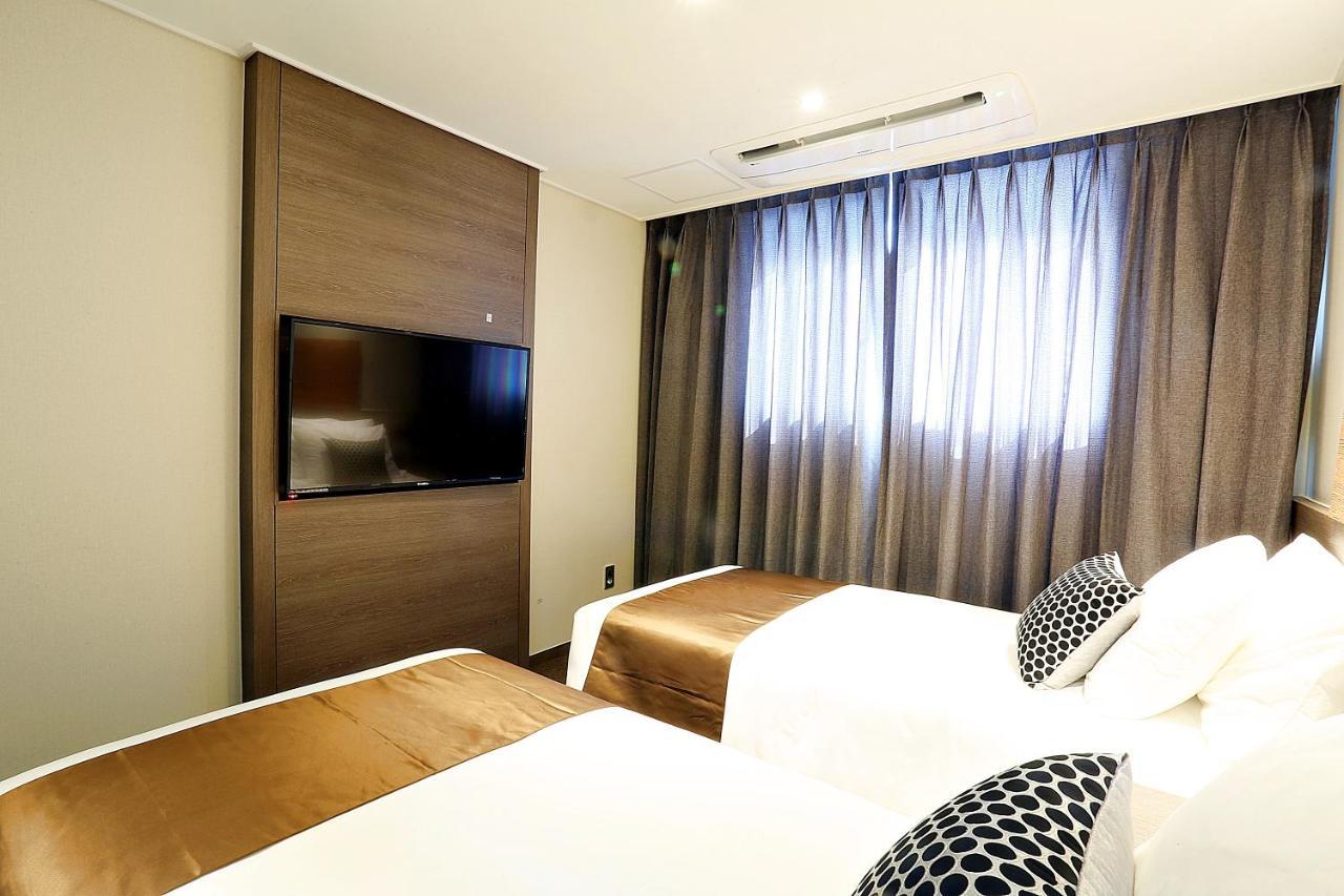 Grandmillions Hotel Seogwipo Bagian luar foto