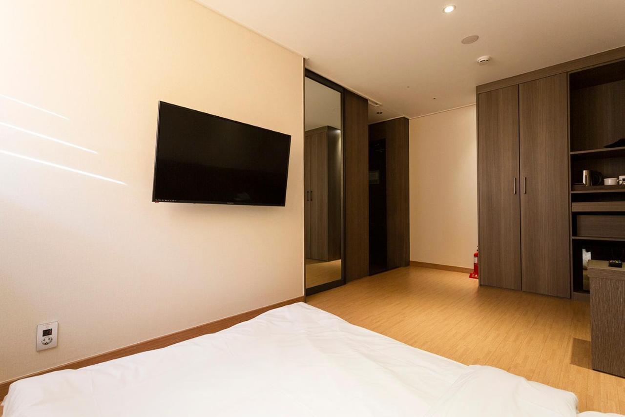 Grandmillions Hotel Seogwipo Bagian luar foto