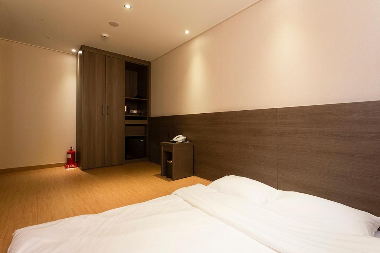 Grandmillions Hotel Seogwipo Bagian luar foto
