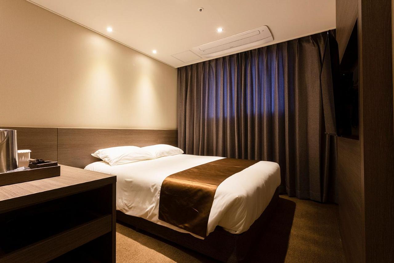 Grandmillions Hotel Seogwipo Bagian luar foto